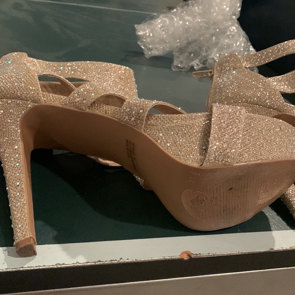 Glitter Encrusted Heels by Charlotte Russe - Picture 5 of 12